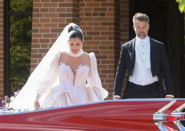 
Josh Duhamel And Fiancé Audra Mari Spotted In New Wedding Pics 