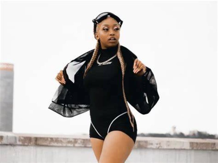 
Kamo Mphela Height, Weight, Net Worth, Age, Birthday, Wikipedia, Who, Nationality, Biography 