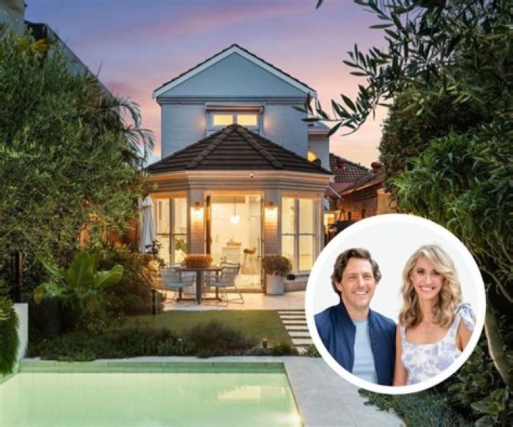 
Meet Charlie Albone’s Wife: All We Know About The Australian Landscape Architect’s Other Half Juliet Love 