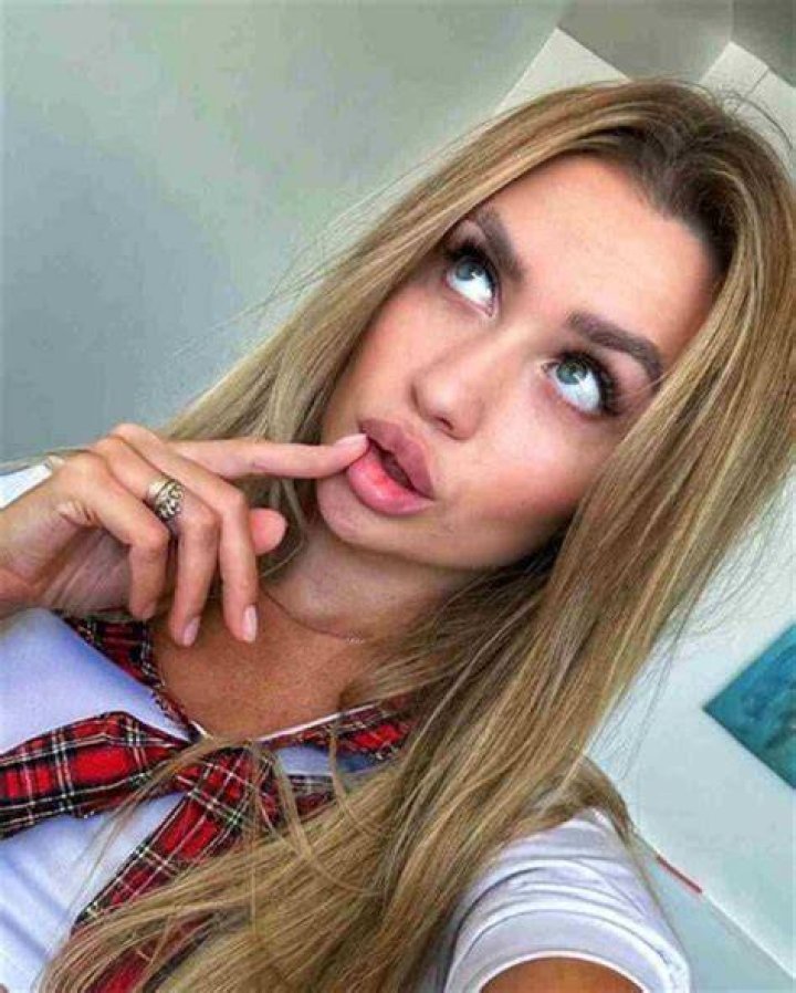 Molly McQueen Height, Weight, Net Worth, Age, Wiki, Who, Instagram, Biography